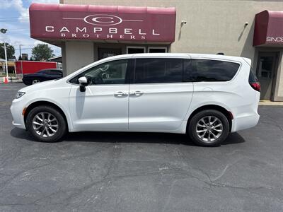 2023 Chrysler Pacifica Touring L Minivan