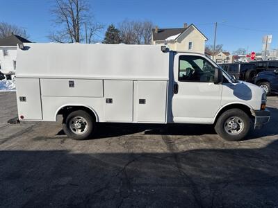 2020 Chevrolet Express 3500   - Photo 5 - Rushville, IN 46173