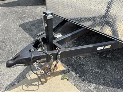 2022 Zues Trailer Yellow   - Photo 9 - Rushville, IN 46173
