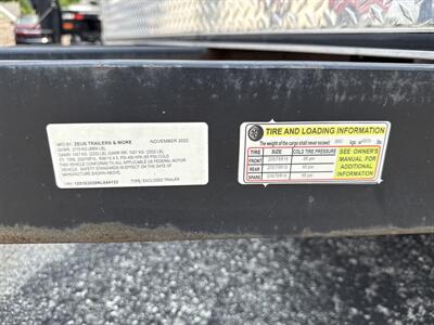 2022 Zues Trailer Yellow   - Photo 10 - Rushville, IN 46173