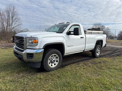 2017 GMC Sierra 2500HD   - Photo 2 - Rushville, IN 46173