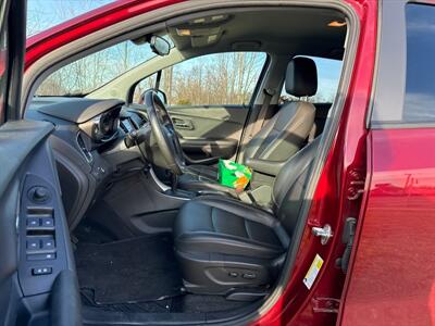 2022 Chevrolet Trax LT   - Photo 10 - Rushville, IN 46173