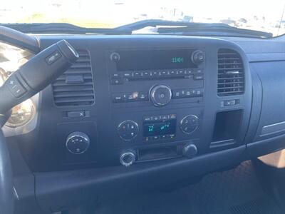 2009 Chevrolet Silverado 3500HD LT   - Photo 15 - Rushville, IN 46173