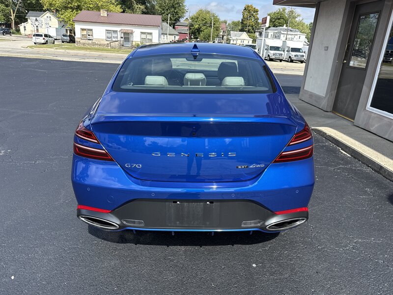 2023 Genesis G70 3.3T photo 5