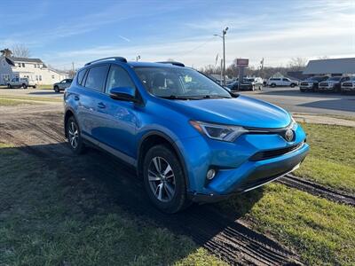 2017 Toyota RAV4 XLE   - Photo 4 - Rushville, IN 46173