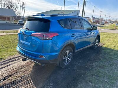 2017 Toyota RAV4 XLE   - Photo 6 - Rushville, IN 46173