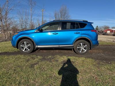 2017 Toyota RAV4 XLE   - Photo 1 - Rushville, IN 46173