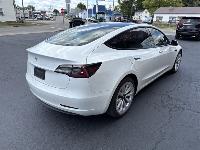 2022 Tesla Model 3 photo 5