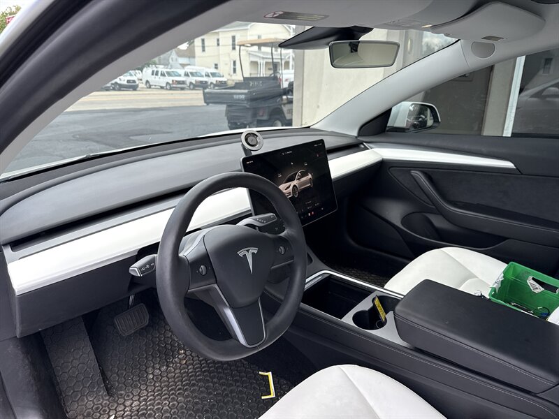 2022 Tesla Model 3 photo 9
