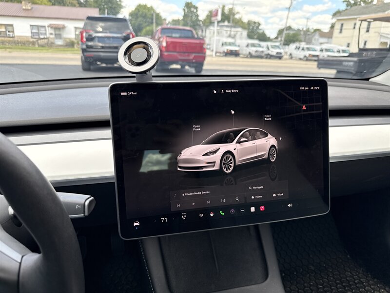 2022 Tesla Model 3 photo 11