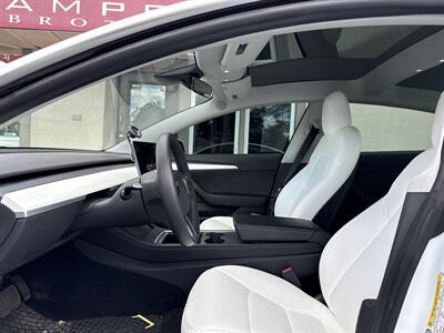 2022 Tesla Model 3   - Photo 9 - Rushville, IN 46173