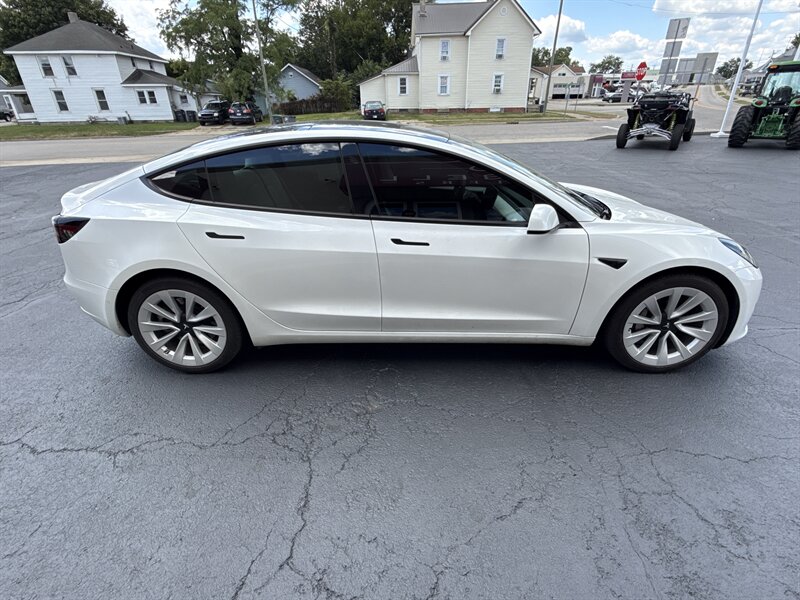 2022 Tesla Model 3 photo 4