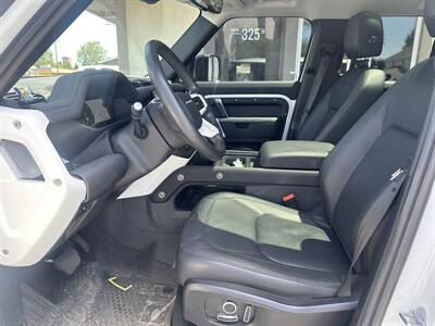 2024 Land Rover Defender 130 P300 S   - Photo 9 - Rushville, IN 46173