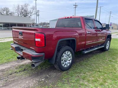 2018 GMC Sierra 2500HD Denali   - Photo 6 - Rushville, IN 46173