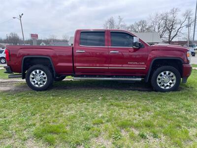 2018 GMC Sierra 2500HD Denali   - Photo 5 - Rushville, IN 46173