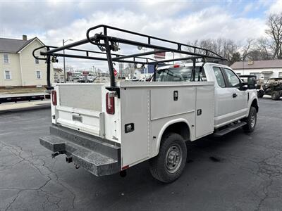 2022 Ford F-250 Super Duty XL   - Photo 5 - Rushville, IN 46173