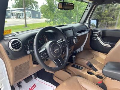 2015 Jeep Wrangler Unlimited Sahara   - Photo 10 - Rushville, IN 46173