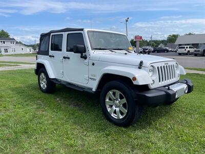 2015 Jeep Wrangler Unlimited Sahara   - Photo 4 - Rushville, IN 46173