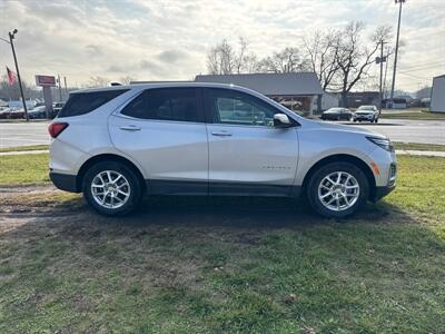 2022 Chevrolet Equinox LT   - Photo 5 - Rushville, IN 46173