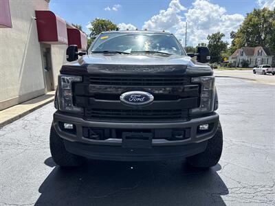 2019 Ford F-250 Super Duty Lariat   - Photo 3 - Rushville, IN 46173