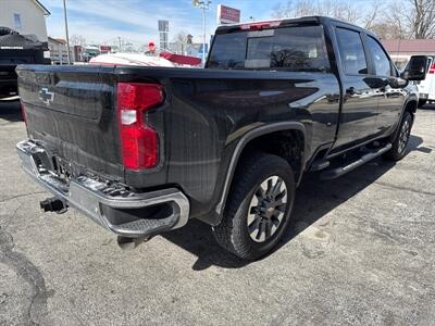 2024 Chevrolet Silverado 2500HD LT   - Photo 6 - Rushville, IN 46173