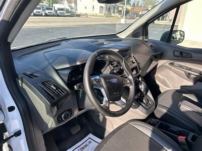 2022 Ford Transit Connect XL   - Photo 12 - Rushville, IN 46173