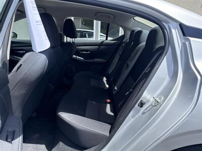 2022 Nissan Sentra SV - Photo 10 - Rushville, IN 46173