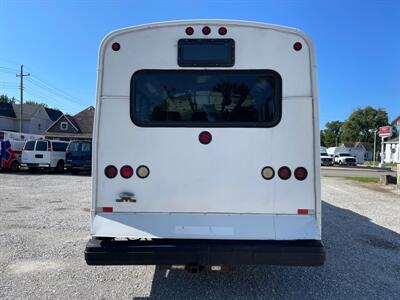 2002 Freightliner M-Line Shuttlebus   - Photo 7 - Rushville, IN 46173