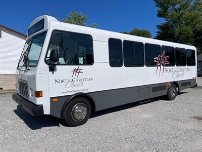 2002 Freightliner M-Line Shuttlebus   - Photo 2 - Rushville, IN 46173