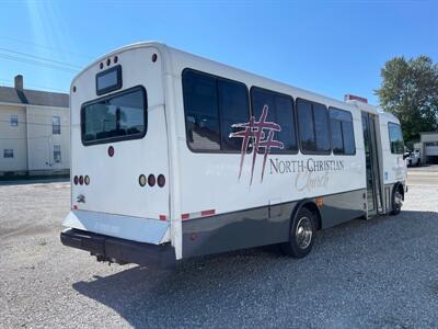 2002 Freightliner M-Line Shuttlebus   - Photo 6 - Rushville, IN 46173