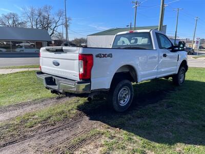 2019 Ford F-250 Super Duty XL   - Photo 6 - Rushville, IN 46173