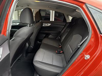 2022 Kia Forte LXS   - Photo 10 - Rushville, IN 46173