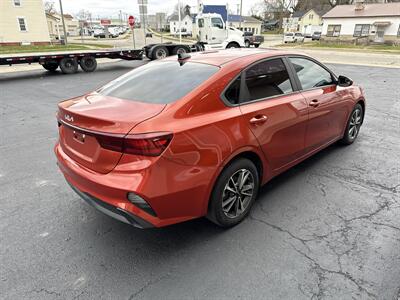 2022 Kia Forte LXS   - Photo 5 - Rushville, IN 46173