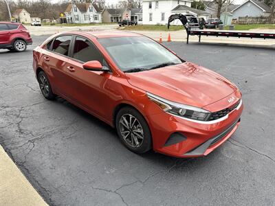 2022 Kia Forte LXS   - Photo 4 - Rushville, IN 46173