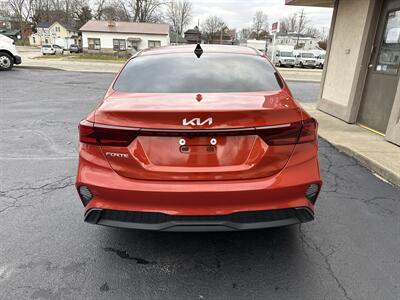 2022 Kia Forte LXS   - Photo 6 - Rushville, IN 46173