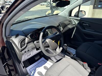 2020 Chevrolet Trax LT   - Photo 9 - Rushville, IN 46173