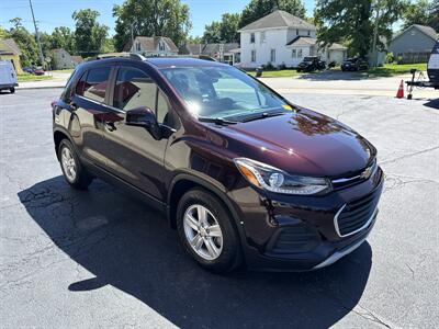 2020 Chevrolet Trax LT   - Photo 4 - Rushville, IN 46173