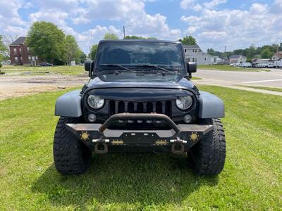 2015 Jeep Wrangler Unlimited Sport   - Photo 3 - Rushville, IN 46173