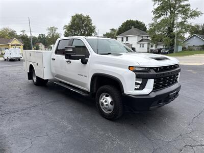 2023 Chevrolet Silverado 3500HD CC Work Truck - Photo 4 - Rushville, IN 46173