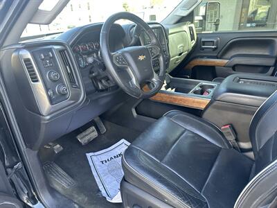 2017 Chevrolet Silverado 2500 High Country   - Photo 7 - Rushville, IN 46173