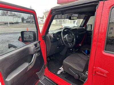 2014 Jeep Wrangler Unlimited Sport S   - Photo 8 - Rushville, IN 46173