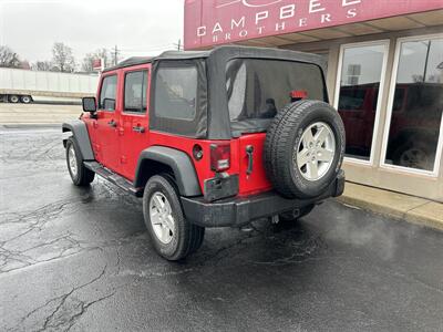 2014 Jeep Wrangler Unlimited Sport S   - Photo 7 - Rushville, IN 46173