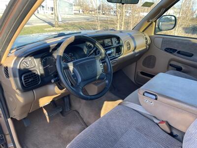 2001 Dodge Ram 1500 SLT   - Photo 14 - Rushville, IN 46173