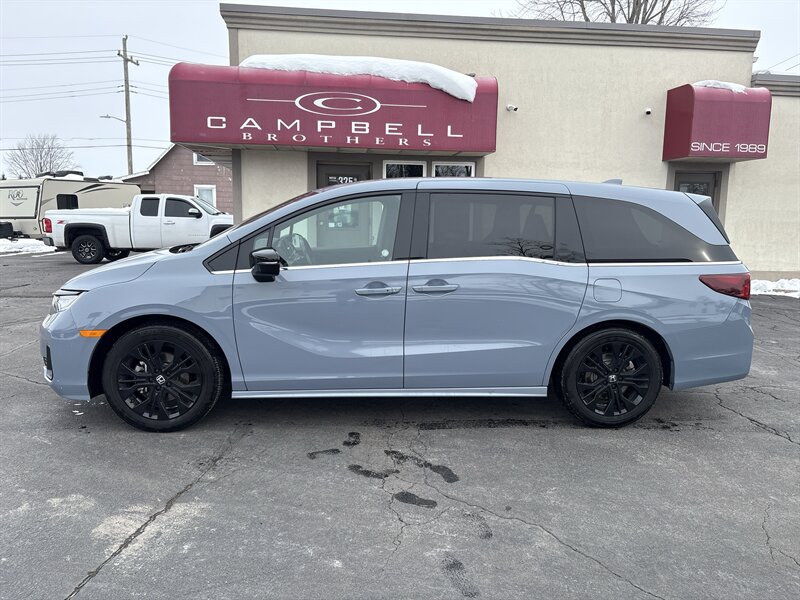 2025 Honda Odyssey Sport-L   - Photo 1 - Rushville, IN 46173