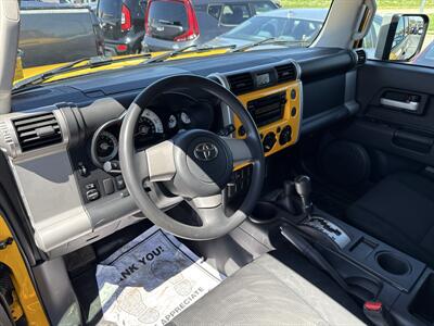2010 Toyota FJ Cruiser   - Photo 9 - Rushville, IN 46173