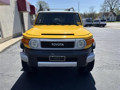 2010 Toyota FJ Cruiser   - Photo 3 - Rushville, IN 46173