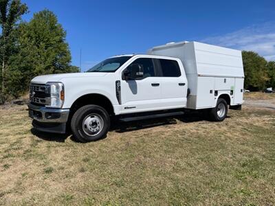 2024 Ford F-350 Super Duty XL   - Photo 2 - Rushville, IN 46173