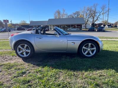 2006 Pontiac Solstice   - Photo 5 - Rushville, IN 46173