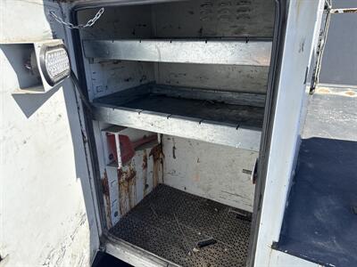 2012 Ford F-450 Utility Bucket   - Photo 12 - Rushville, IN 46173