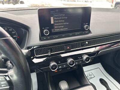 2022 Honda Civic Sport   - Photo 11 - Rushville, IN 46173